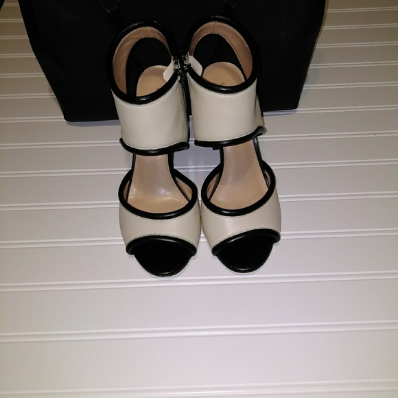 SOLD - Picture 3 of 6